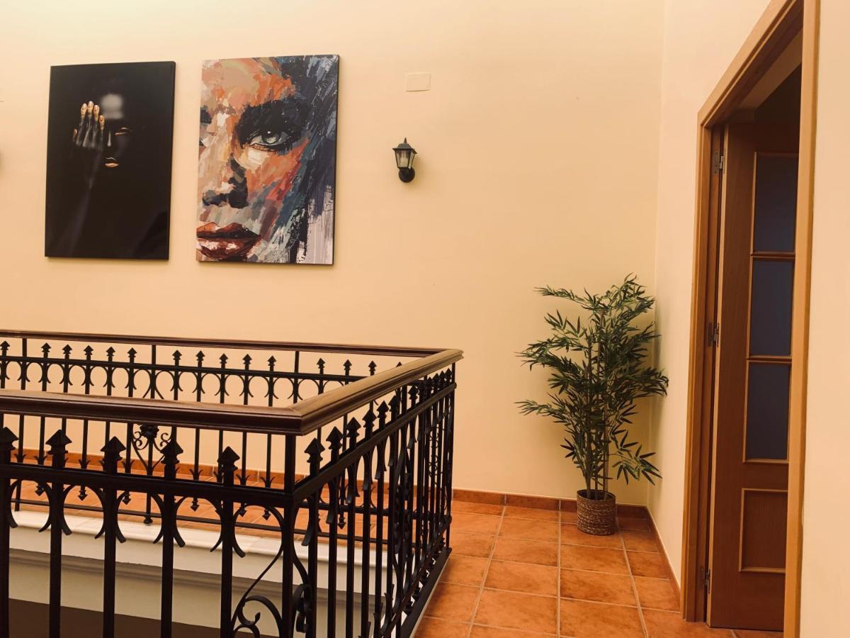Convento Hermana Esther Alosno エクステリア 写真